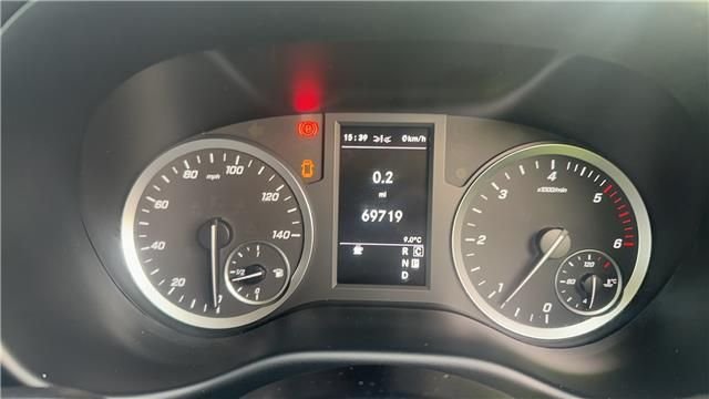 Used Mercedes-Benz Vito 2022 for sale - 77667370: Photo 16