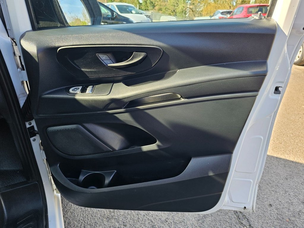 Used Mercedes-Benz Vito 2022 for sale - 77667370: Photo 25
