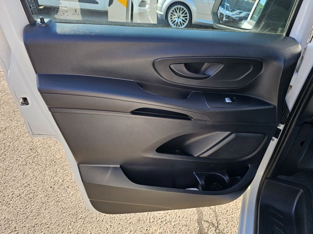 Used Mercedes-Benz Vito 2022 for sale - 77667370: Photo 31