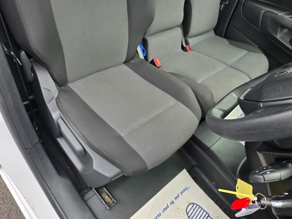 Used Peugeot Partner 2021 for sale - 76634931: Photo 24