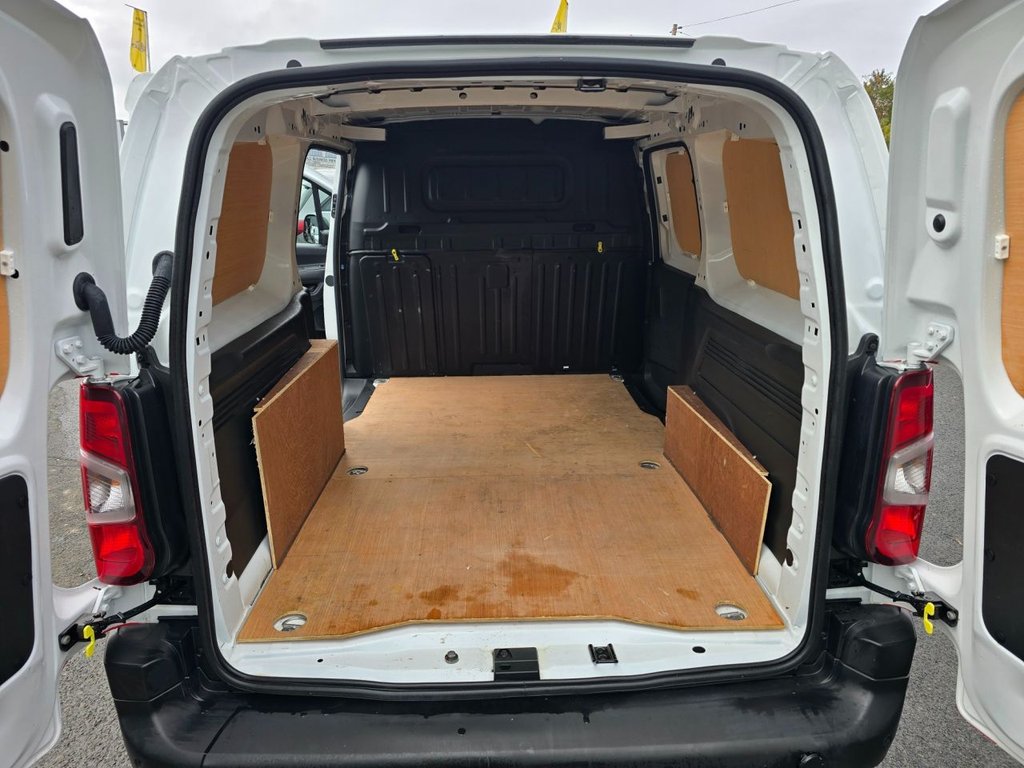 Used Peugeot Partner 2021 for sale - 76634931: Photo 42