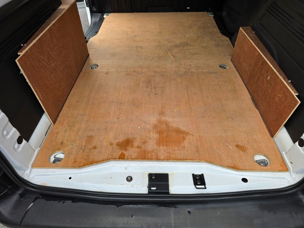 Used Peugeot Partner 2021 for sale - 76634931: Photo 43
