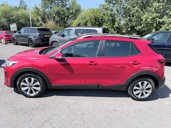 Used Kia Stonic 2023 for sale - 79482022: Photo