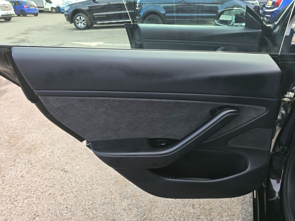 Used Tesla Model 3 2020 for sale - 76634967: Photo 35