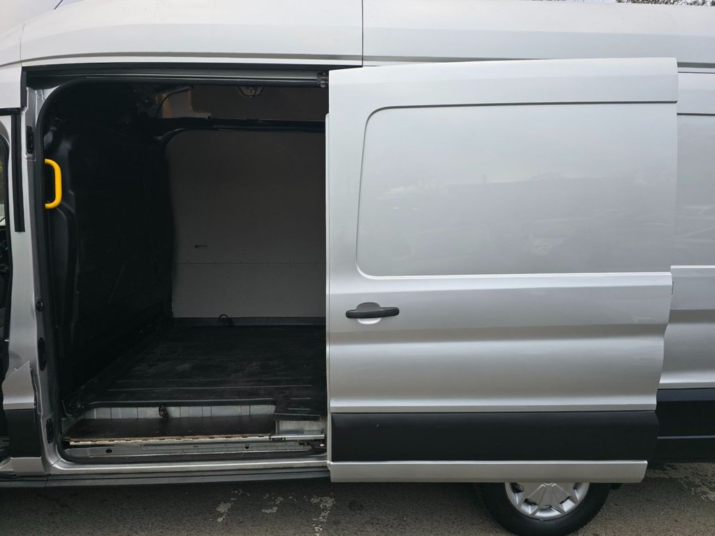 Used Ford Transit 2020 for sale - 76634983: Photo 32