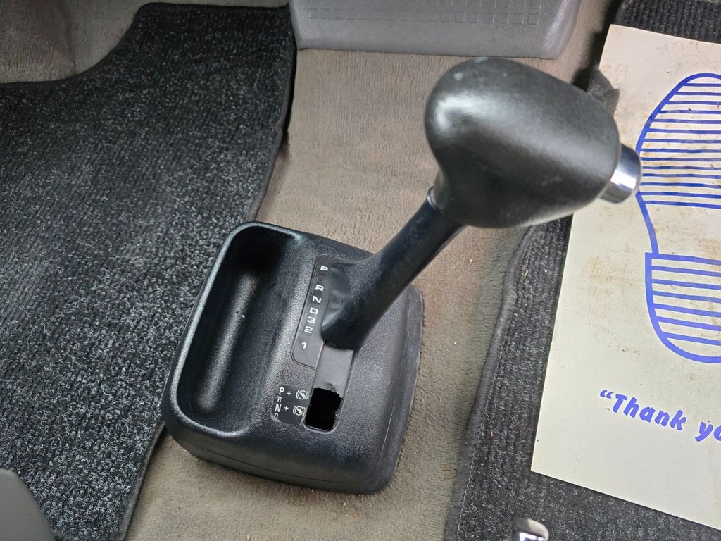 Used Volkswagen Caravelle 2000 for sale - 76634851: Photo 24