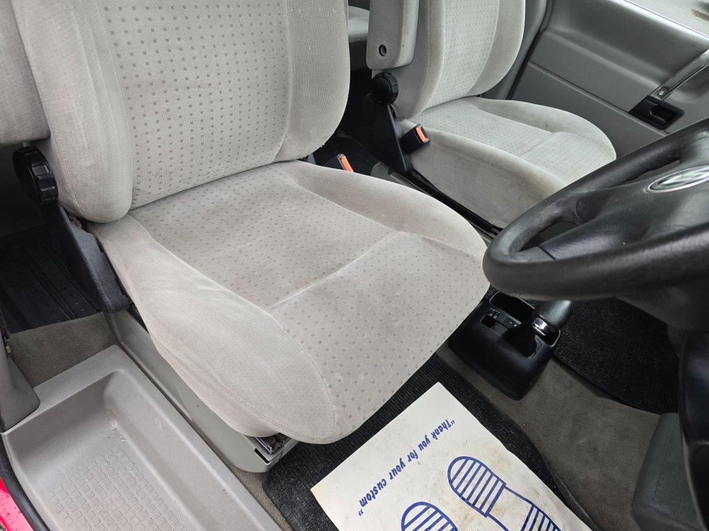 Used Volkswagen Caravelle 2000 for sale - 76634851: Photo 26