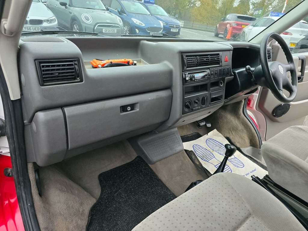 Used Volkswagen Caravelle 2000 for sale - 76634851: Photo 29