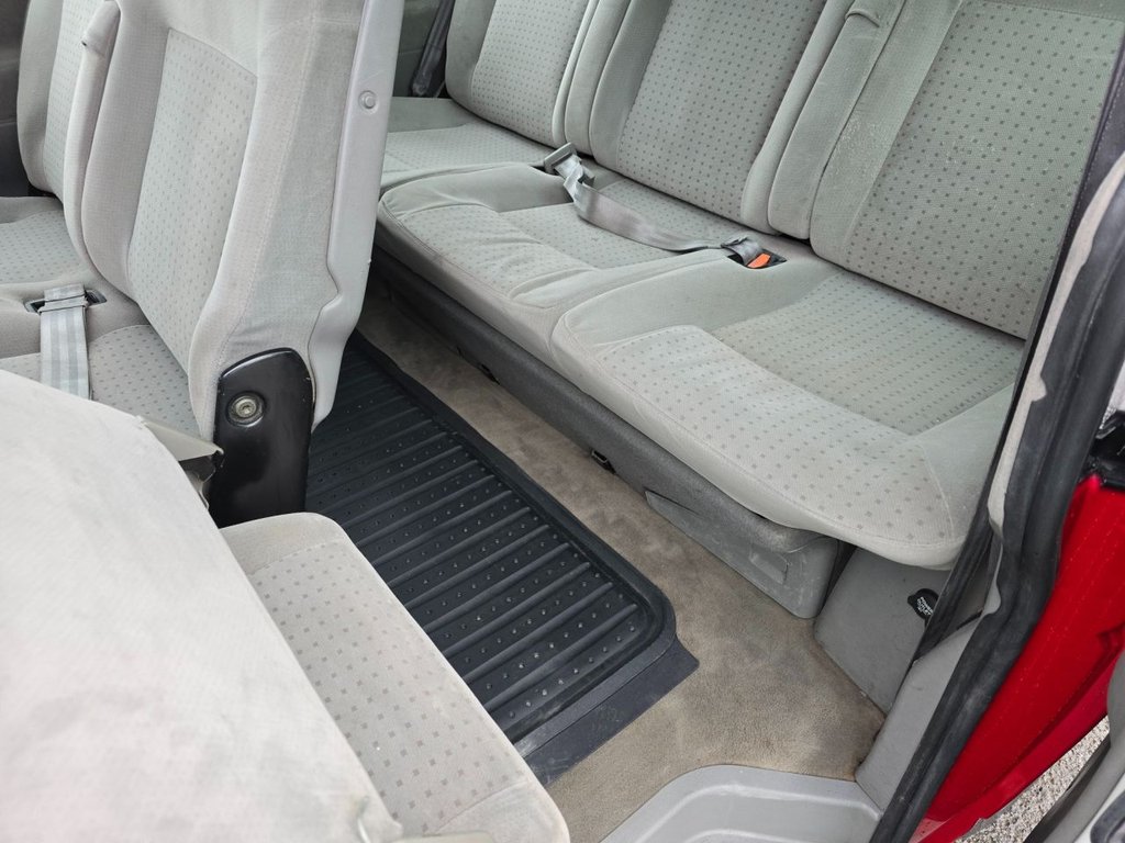 Used Volkswagen Caravelle 2000 for sale - 76634851: Photo 38