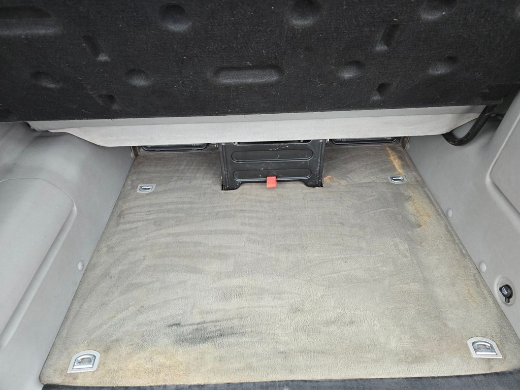 Used Volkswagen Caravelle 2000 for sale - 76634851: Photo 42