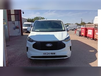 Used Ford Transit Custom 2024 for sale - 79244900: Photo