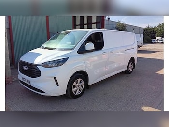 Used Ford Transit Custom 2024 for sale - 79244900: Photo