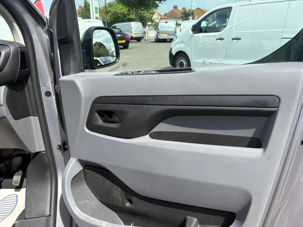 Used Vauxhall Vivaro 2020 for sale - 76634949: Photo 18