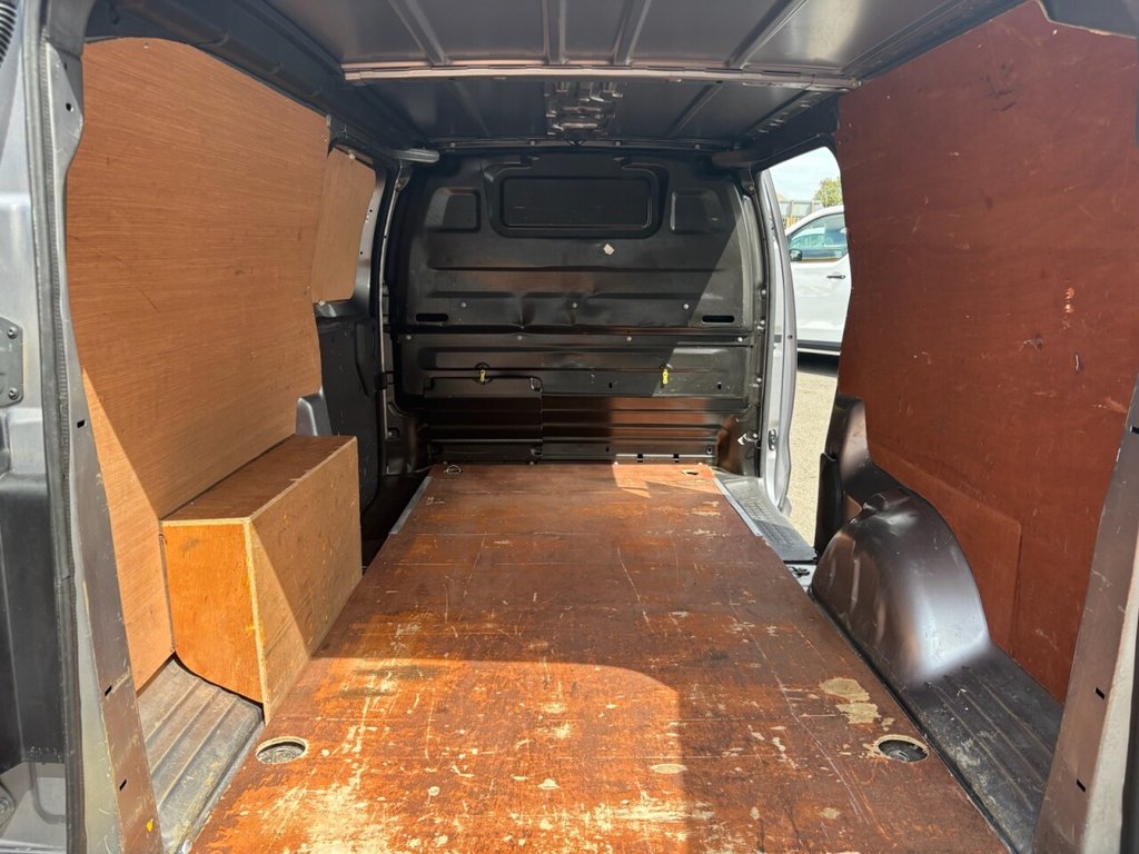 Used Vauxhall Vivaro 2020 for sale - 76634949: Photo 30