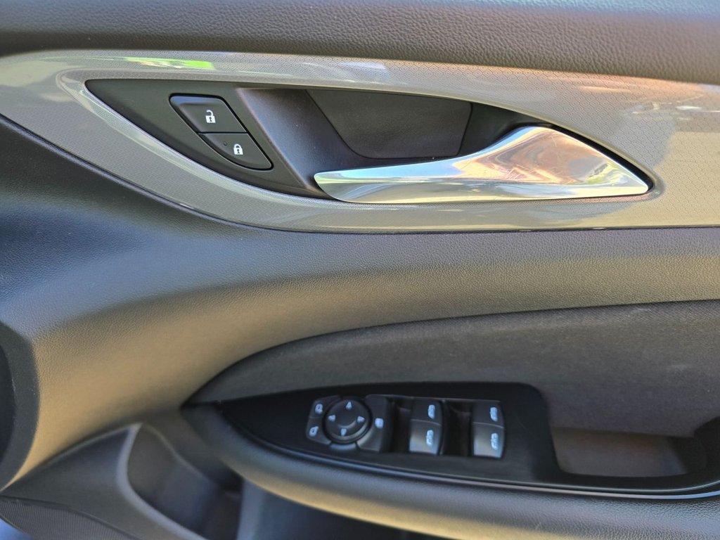 Used Vauxhall Insignia 2018 for sale - 76634905: Photo 26