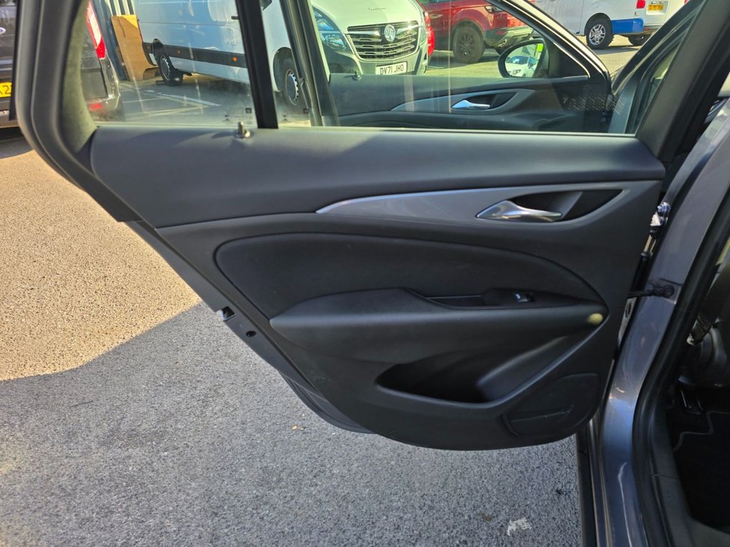 Used Vauxhall Insignia 2018 for sale - 76634905: Photo 39