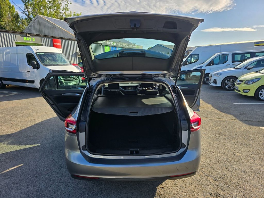 Used Vauxhall Insignia 2018 for sale - 76634905: Photo 40