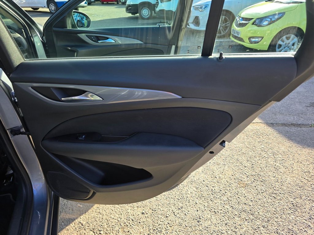 Used Vauxhall Insignia 2018 for sale - 76634905: Photo 49
