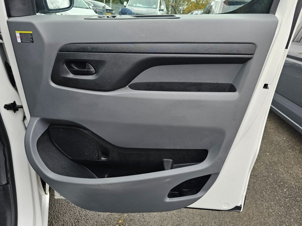 Used Peugeot e-Expert 2021 for sale - 77250733: Photo 25