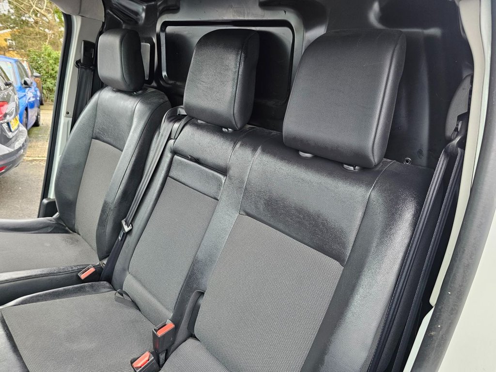 Used Peugeot e-Expert 2021 for sale - 77250733: Photo 28