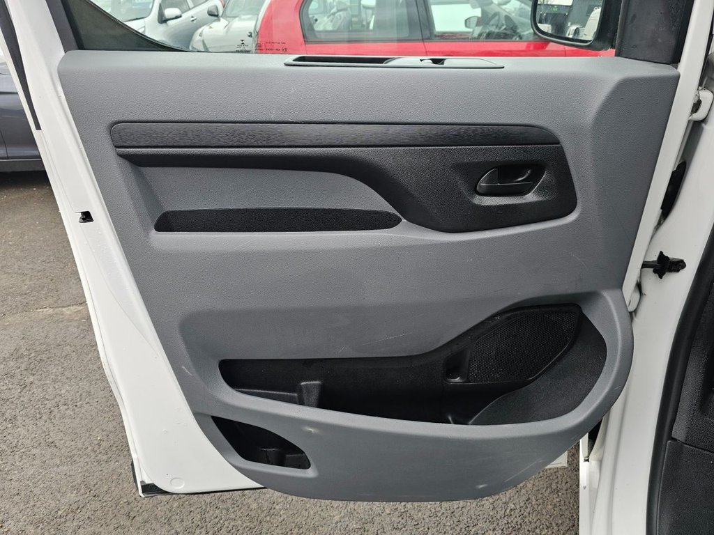 Used Peugeot e-Expert 2021 for sale - 77250733: Photo 31