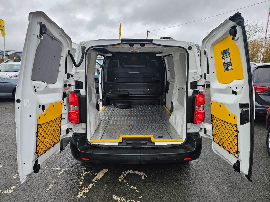 Used Peugeot e-Expert 2021 for sale - 77250733: Photo 37