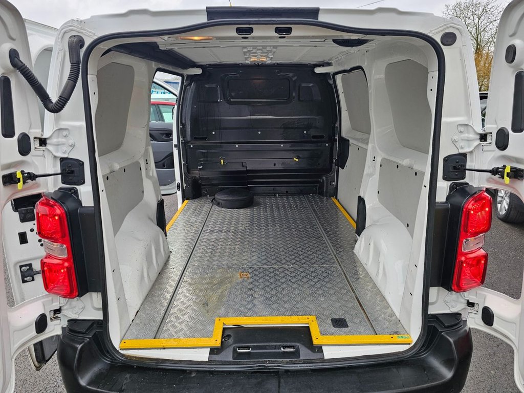 Used Peugeot e-Expert 2021 for sale - 77250733: Photo 38