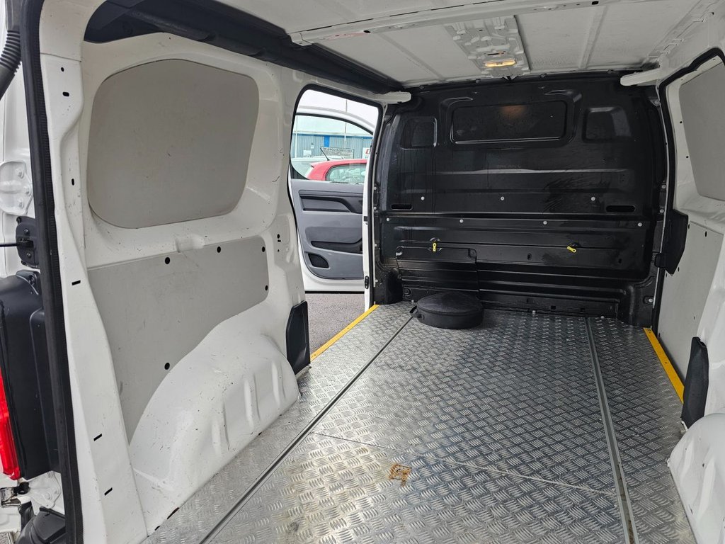 Used Peugeot e-Expert 2021 for sale - 77250733: Photo 40