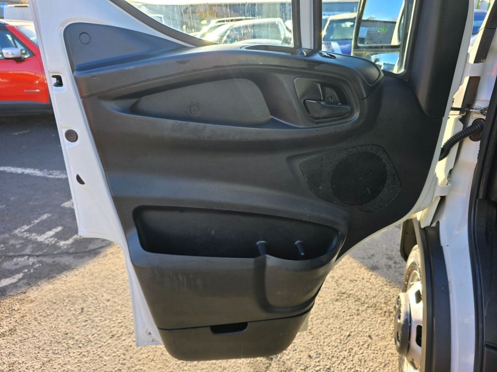 Used Iveco Daily 2015 for sale - 76740149: Photo 30