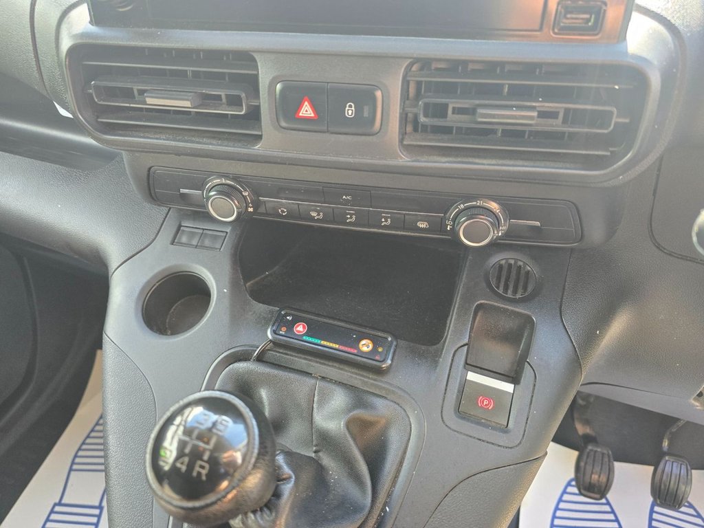 Used Peugeot Partner 2020 for sale - 76634885: Photo 19