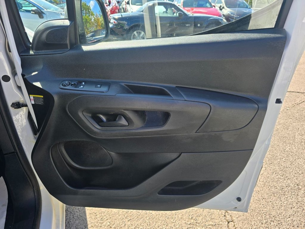 Used Peugeot Partner 2020 for sale - 76634885: Photo 25