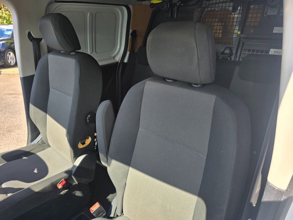 Used Peugeot Partner 2020 for sale - 76634885: Photo 28