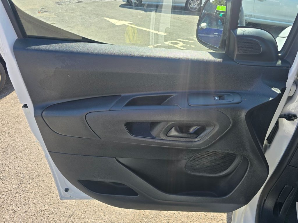 Used Peugeot Partner 2020 for sale - 76634885: Photo 31