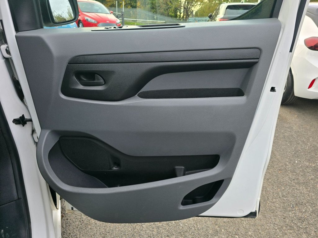 Used Vauxhall Vivaro Life 2020 for sale - 76634984: Photo 27