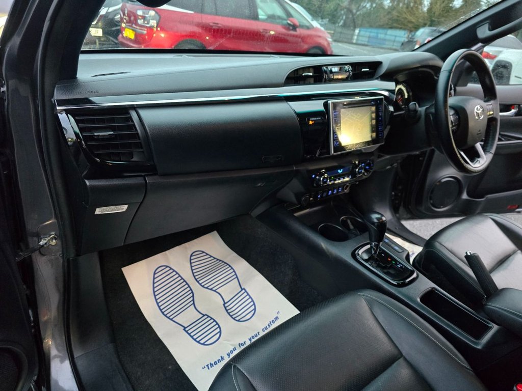 Used Toyota Hilux 2019 for sale - 76634865: Photo 36