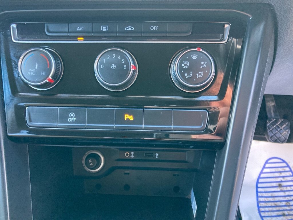 Used Volkswagen Touran 2018 for sale - 77121972: Photo 21