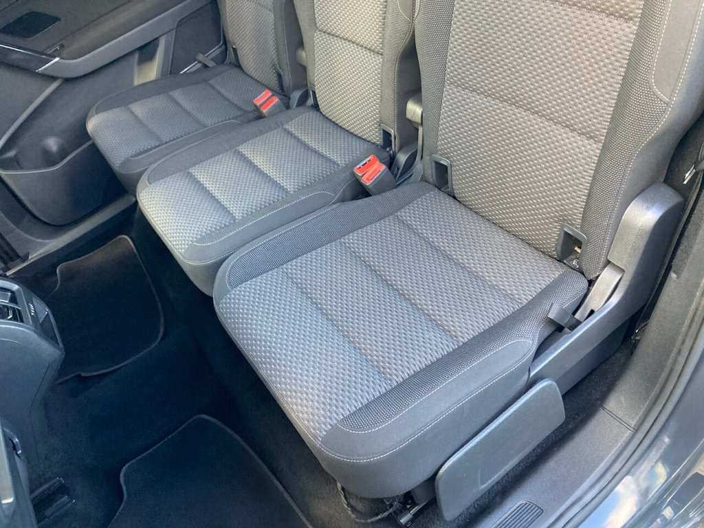 Used Volkswagen Touran 2018 for sale - 77121972: Photo 38