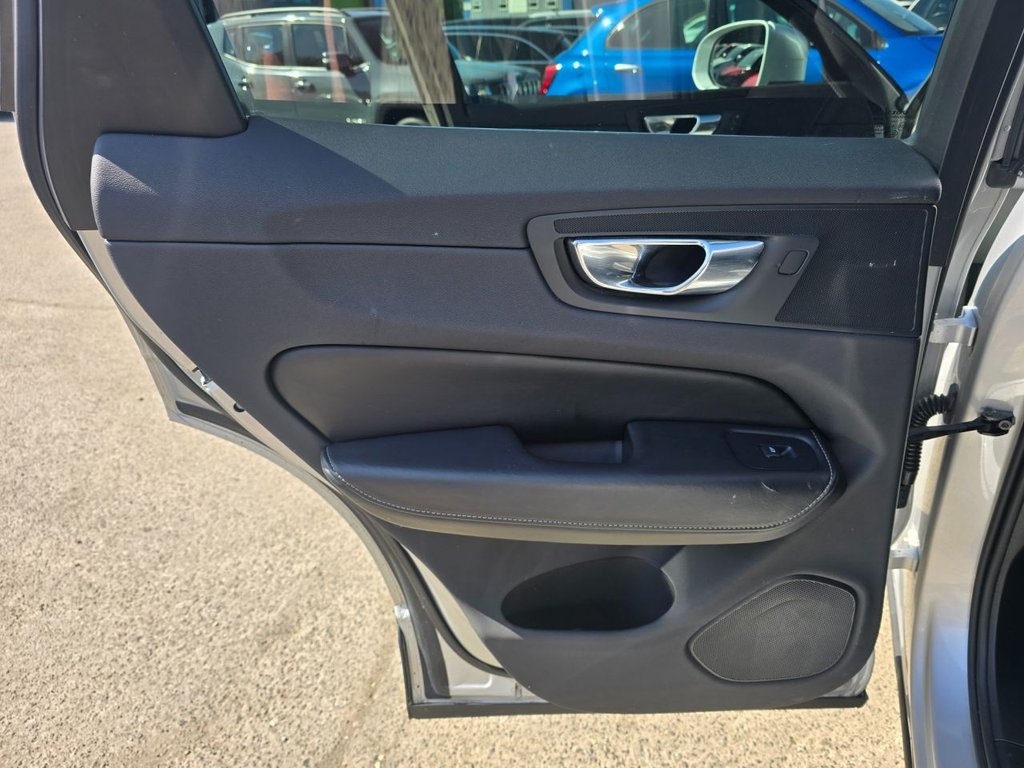 Used Volvo XC60 2018 for sale - 76634912: Photo 39