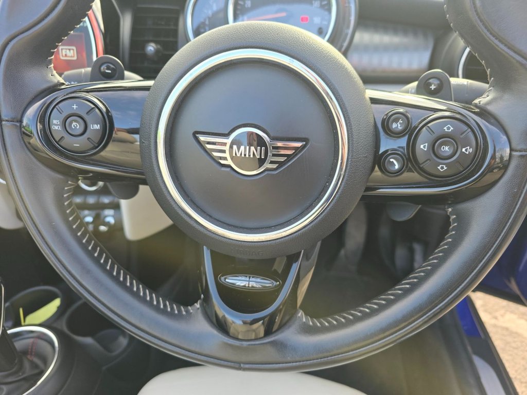 Used MINI Convertible 2018 for sale - 76634886: Photo 17