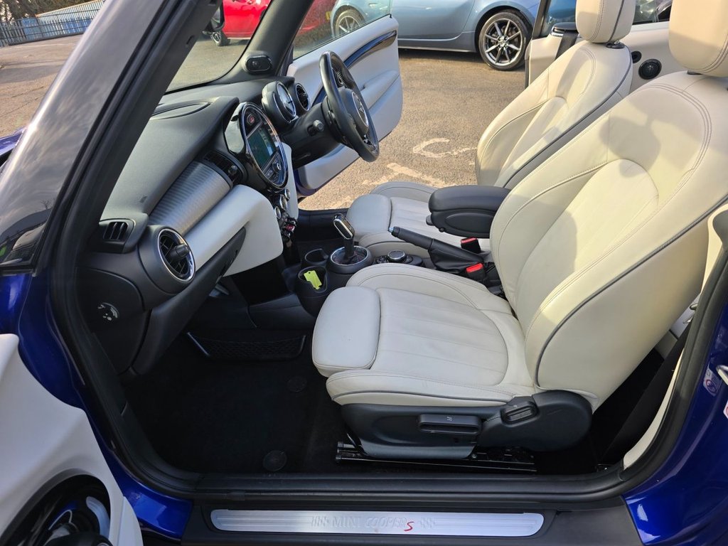 Used MINI Convertible 2018 for sale - 76634886: Photo 33