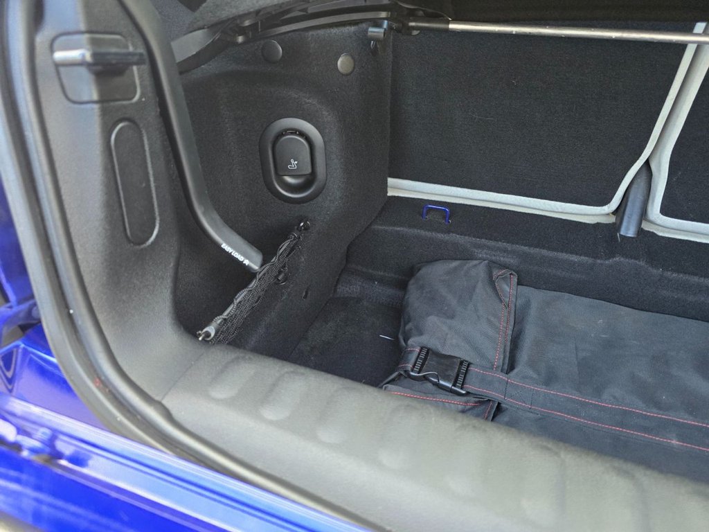 Used MINI Convertible 2018 for sale - 76634886: Photo 39