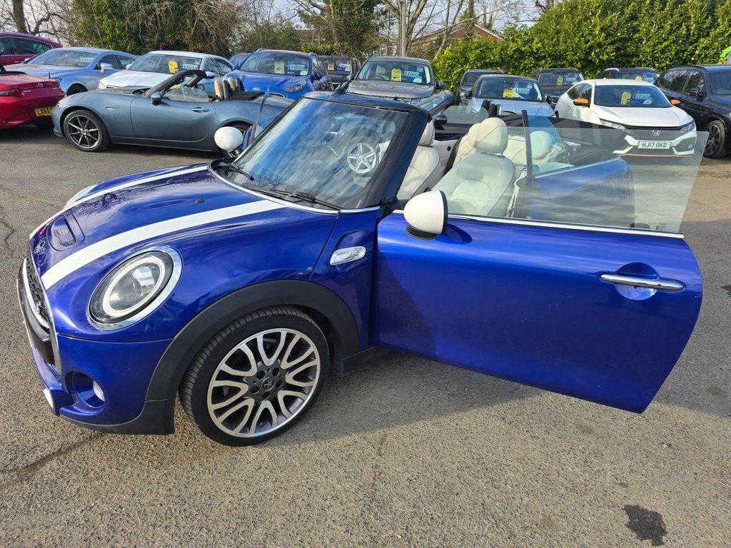 Used MINI Convertible 2018 for sale - 76634886: Photo 45