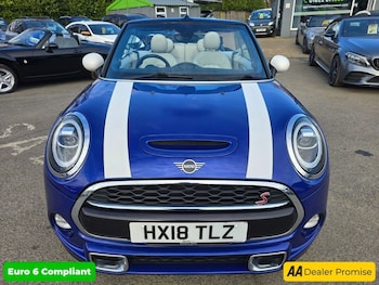 Used MINI Convertible 2018 for sale - 76634886: Photo