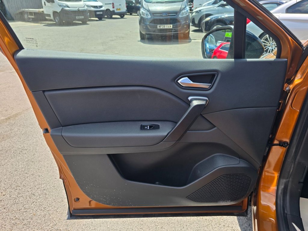 Used Renault Captur 2022 for sale - 76634929: Photo 36