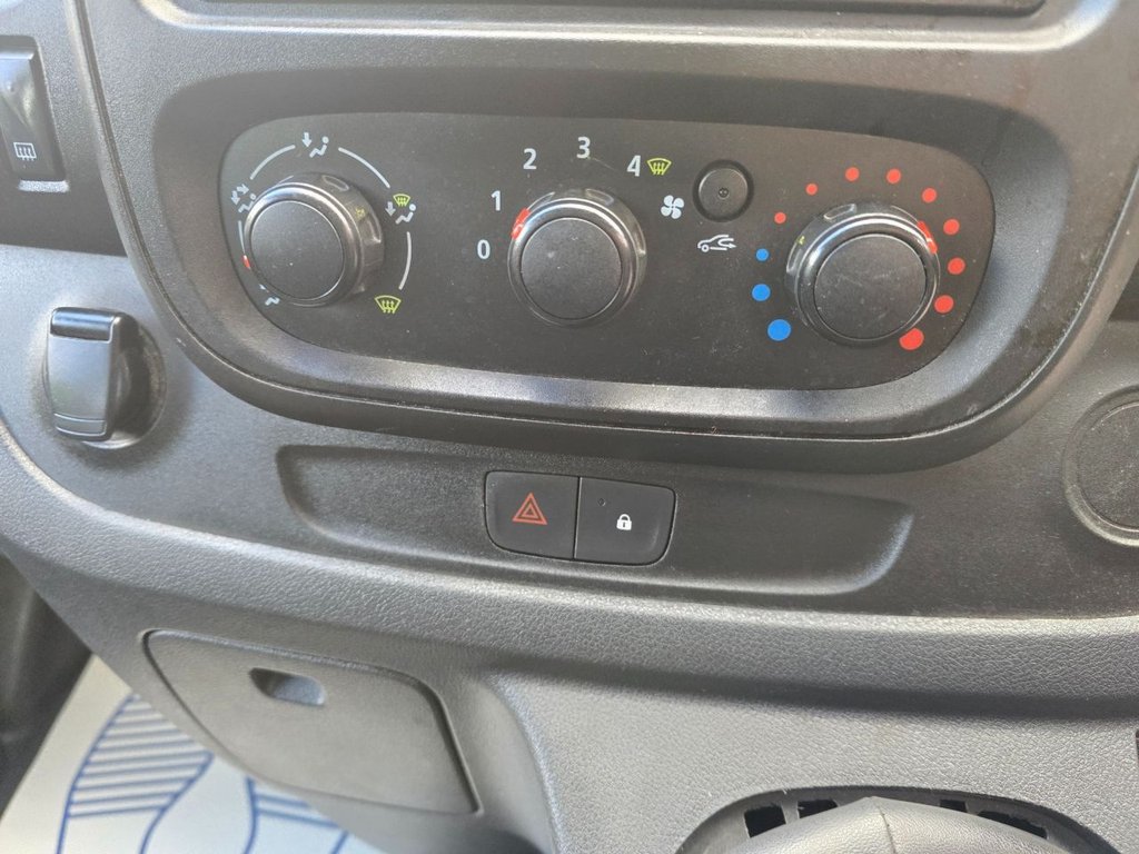 Used Vauxhall Vivaro 2018 for sale - 76634873: Photo 22