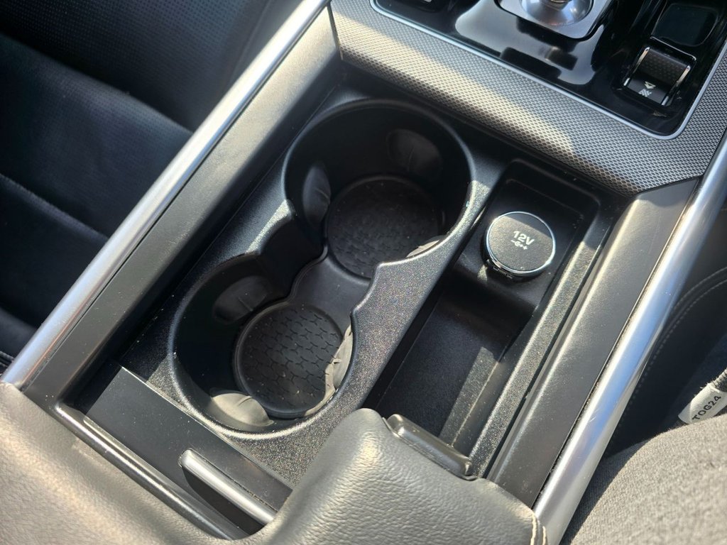 Used Jaguar XE 2019 for sale - 76634888: Photo 27