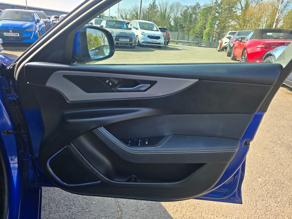 Used Jaguar XE 2019 for sale - 76634888: Photo 34