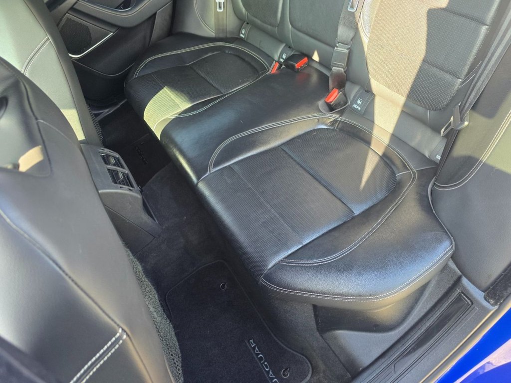 Used Jaguar XE 2019 for sale - 76634888: Photo 44