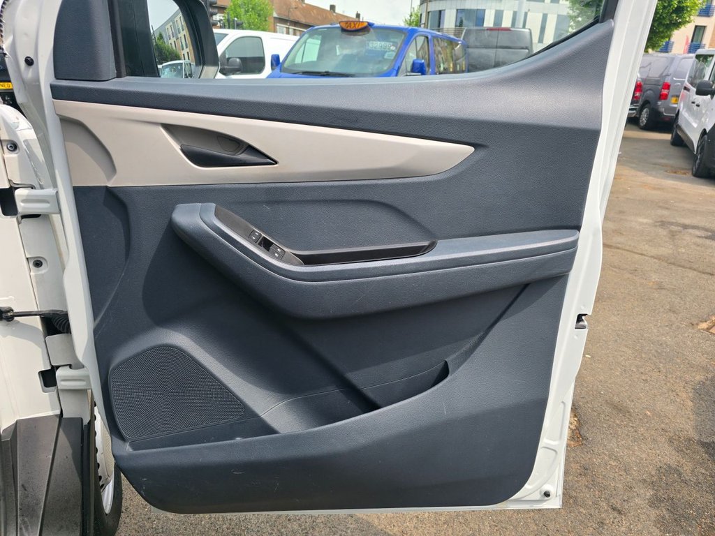 Used Maxus eDeliver 3 2022 for sale - 76634919: Photo 28