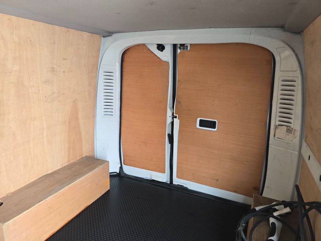 Used Maxus eDeliver 3 2022 for sale - 76634919: Photo 37